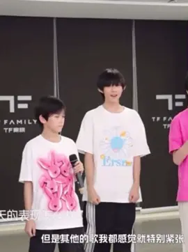 Tử Tử đừng tự đánh mình như thế nữa mà….😢#trandichhang #陈奕恒 #trandichhang_chenyiheng_陈奕恒 #jonathan #yiheng #chenyiheng #tiktok #xuhuong #xh #tfgiatộc 