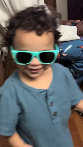 Let me tell about that third child… they dgaf #thirdchild #creatorsearchinsights #followtrend #momtok 