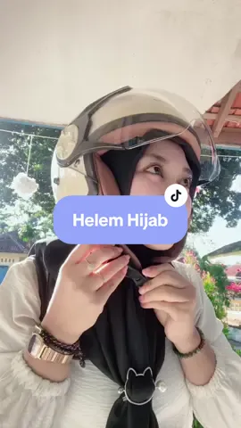 Helem Hijab selalu menemani #cekkeranjangkuning #helmet #helemhijab #carglosshelmets 