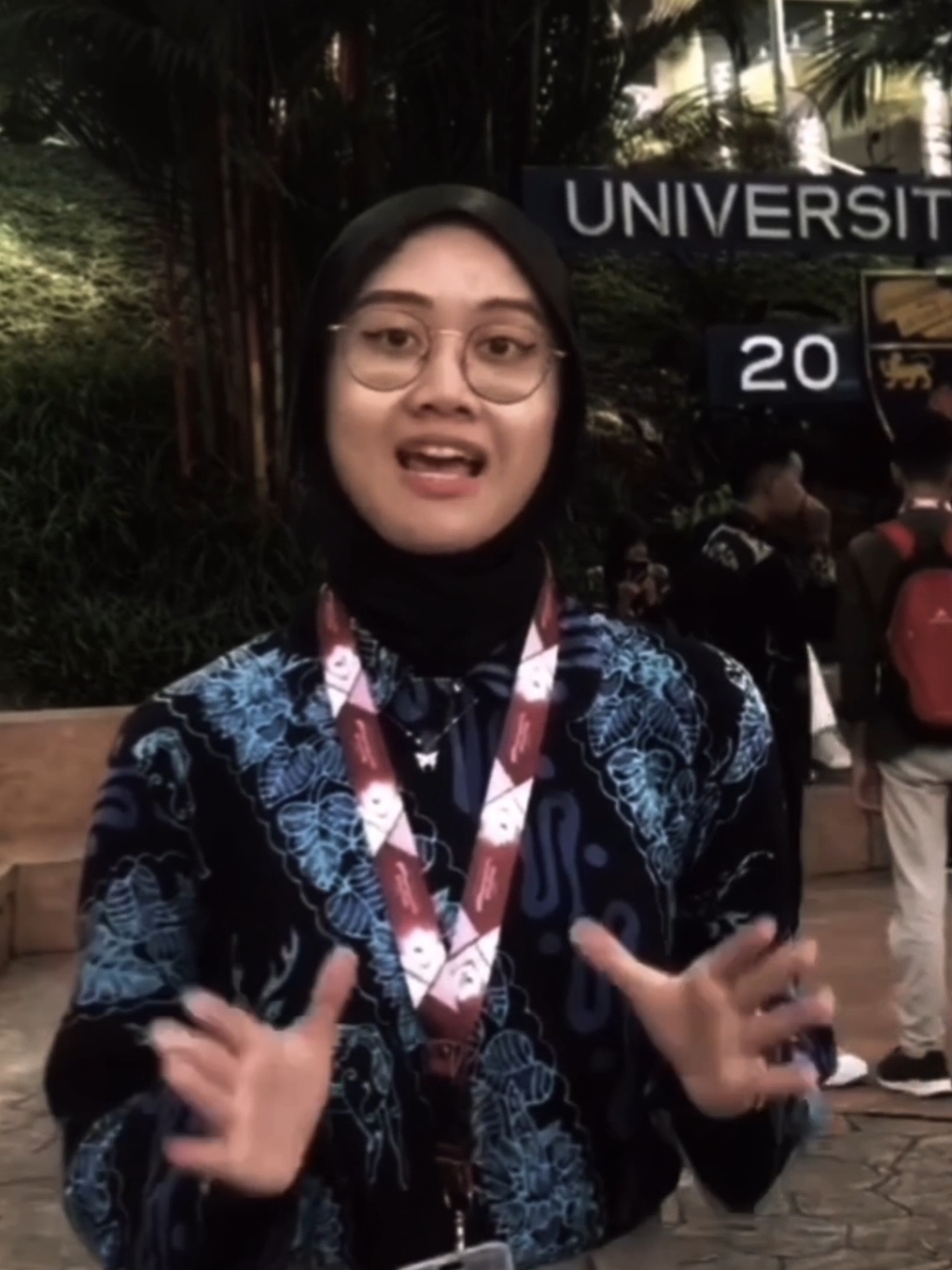 public speaking mereka bagusssss bgt🤩🫠🫶 video kak nana pertama: channel yt kommapres ugm #nana #fahmi #nanacoc #fahmicoc #najwanurawalia #thankyoucoc #coc #clashofchampions #ruangguru #publicspeaking #ugm #unpad #fyp #beranda  @najwa.nurawalia @fahmi.nuralim 