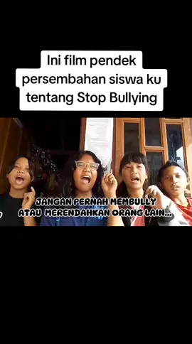 Ini tugas Bimbingan Konseling jadi disini aku memberikan tugas kepada siswa untuk membuat film pendek cara mencegah bullying film ini bertujuan untuk mengefukasi masyarakat untuk stop melakukan pembulian btw ini siswaku kelas VIII-5 𐙚°Kezia Sitompul  𐙚°Grace Lumbangaol 𐙚°Riaweni Angkat 𐙚°Derma Simbolon #stopbullying #stopbullying🛑✋ #cegahbullying #gurubk #gurubksahabatsiswa #bimbingankonseling 