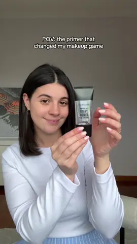 If you haven't heard the latest beauty news our favourite @smashboxcosmetics The Original Photo Finish Smooth & Blur Primer just got a price drop and she's only $56!? That's less than 4 strawberry matchas girlies 🍓💌🍒