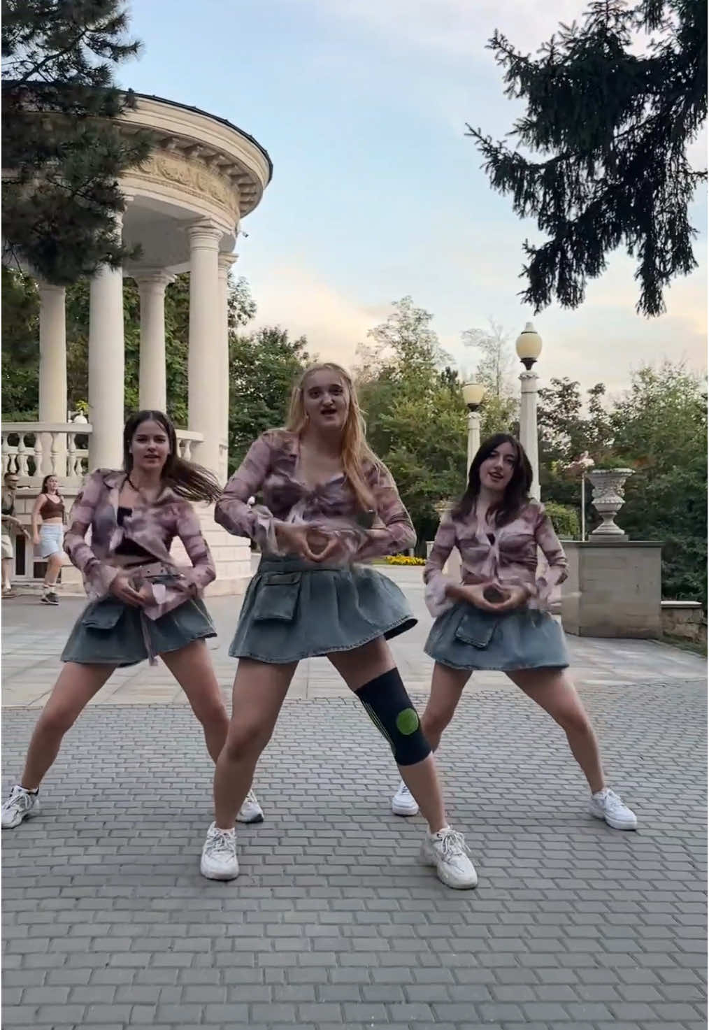 HEYA DANCE COVER #ive #heya #dance #dancechallenge #dancecover #kpop #yujin #rei #gaeul #wonyoung #liz #leeseo #fy #fyp #kpopmoldova #kpopdance @IVE.official 