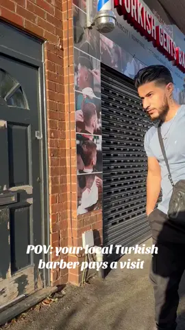 Hangry Turkish barber 🫢 #food #birmingham #Foodie #Vlog #foryoupage #chicken #trending #trapbox #foodreview #viralvideo #turkish #turkishbarber #kurd #halal #fyppppppppppppppppppppppp #perichicken 