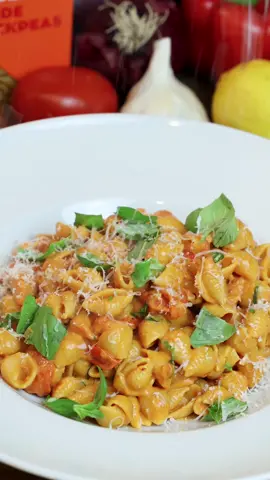 Shells in vodka sauce @Banza🍕🍝🫘  #banzapartner #vodkasauce #pasta #Foodie #Recipe #cooking #EasyRecipe 