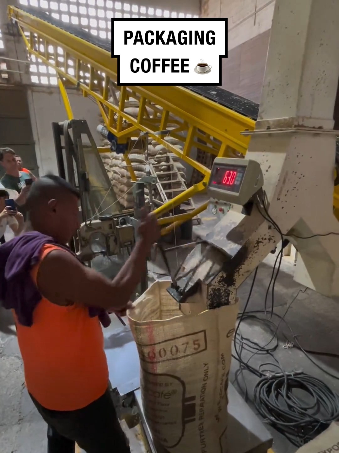 POV: me grabbing my coffee in the morning! 🤣☕️ 🎥 macondocoffeeru #UNILAD #coffee #coffeetiktok #packing #packaging #warehouse #process