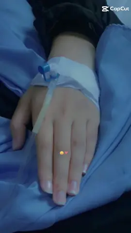 Meri tabiyat boht zyaada kharab hai please pray for me 🥹✨
