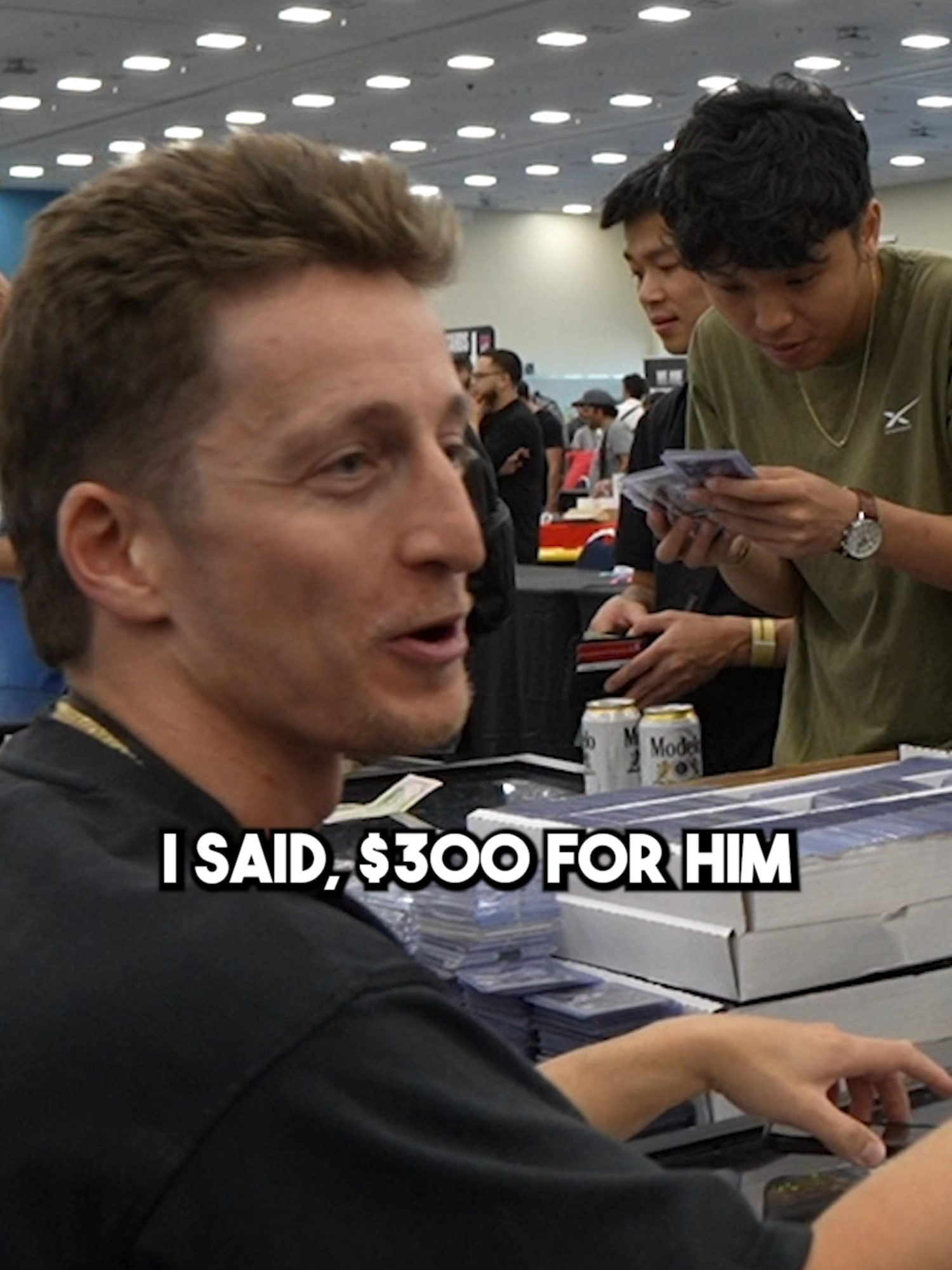 $300 Sports Card Negotiation with YOUNG COLLECTOR 👏🏼 #sportscards #kingofthekards #cardshow