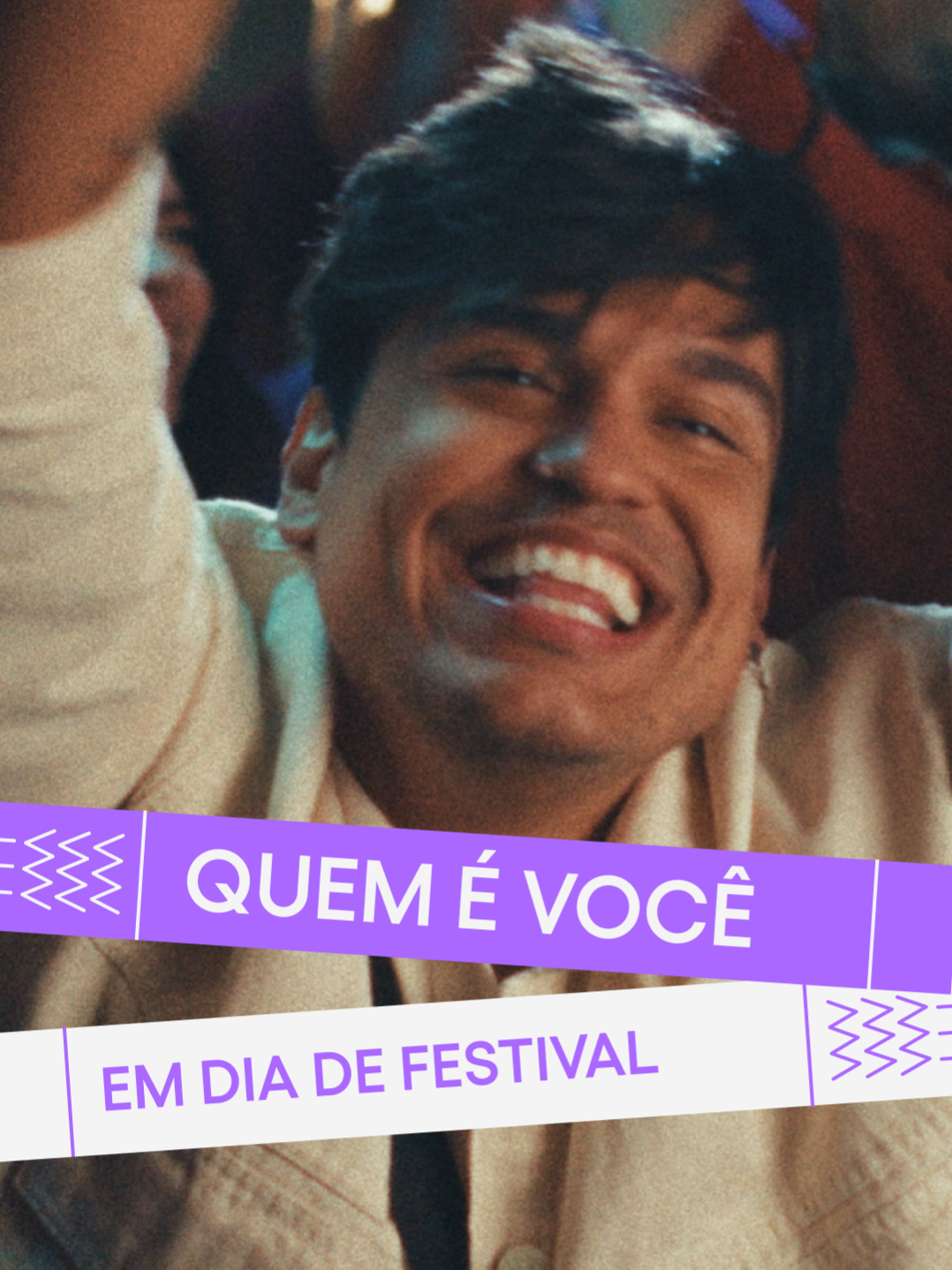 Dizem que nenhuma experiência é única, mas quando se trata de festivais, parece que todo mundo já viveu um pouquinho de tudo. O @gusta que o diga. Marque ou compartilhe o vídeo com aquela pessoa que assume uma personalidade (ou várias) pra ver seus artistas favoritos.