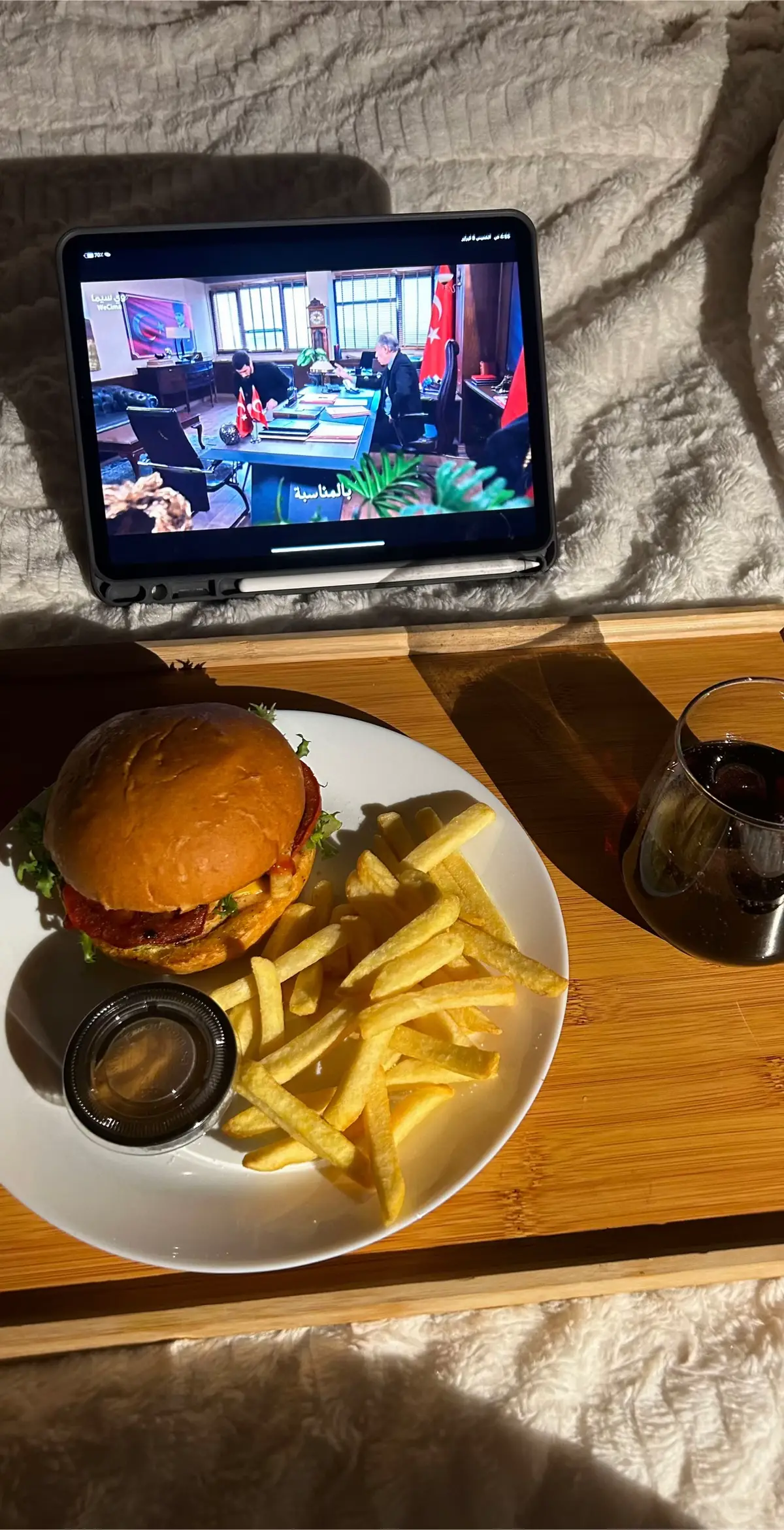 🍔🥬🍷                                                                      #fyp #explore #fypシ #اكسبلورexplore #الشعب_الصيني_ماله_حل😂😂 #برقر 