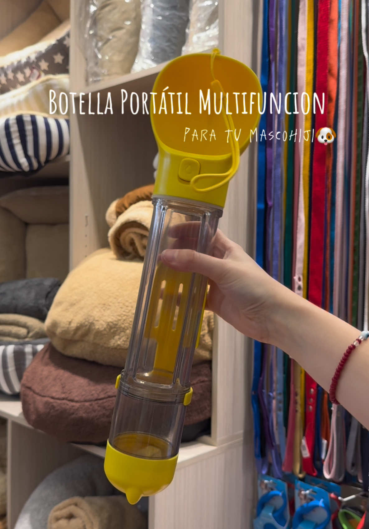 Hola septiembre, hola botella 4 en 1🌼💛🐶 #botellas #portatil #mascohijos #paseosperrunos #tiendademascotas #petshop #mascotasfelices 