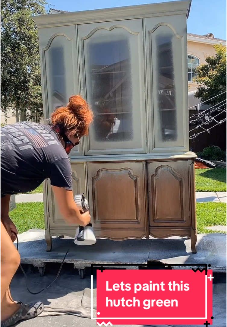 Lets paint this hutch green using a sprayer #hutch #paint #painter #paintedfurniture #sprayer #paintsprayer #DIY #diyprojects #howto #beforeandafter #makeover #transformation #toolsofthetrade #tool #tools #powertools #woodworking #entrpreneur #refurbish #refurbish #upcycling #upcycle #recycle #ecofriendly #furnitureflip #furnituremakeover #fypage #fy #parati #pintura #mueble #homeimprovement #Home #home #bosslady #fixerupper #vintage #vintagefurniture 