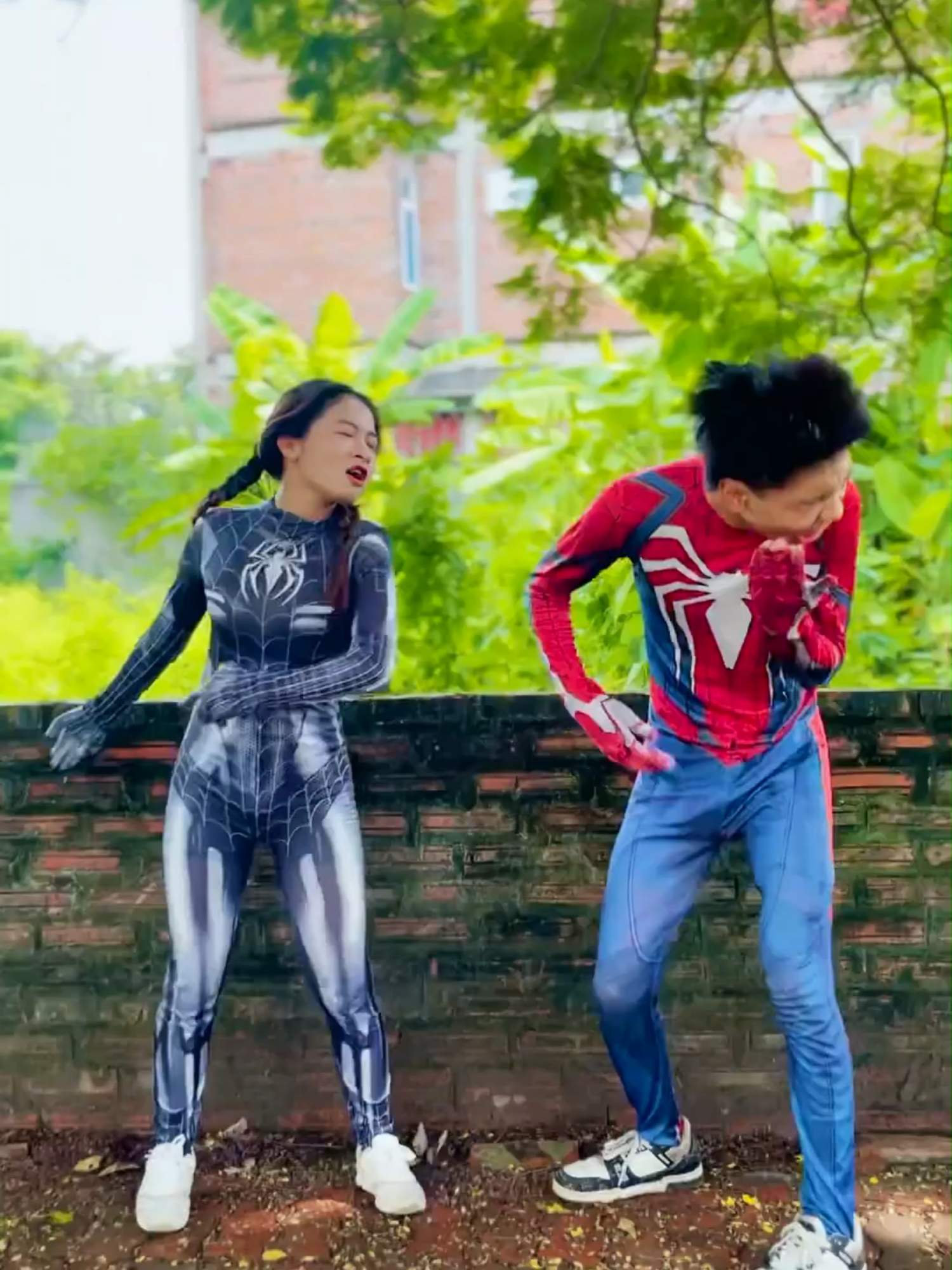 Spidergirl rescues model spiderman and misunderstood unlucky red spider #shorts #spiderman #funny