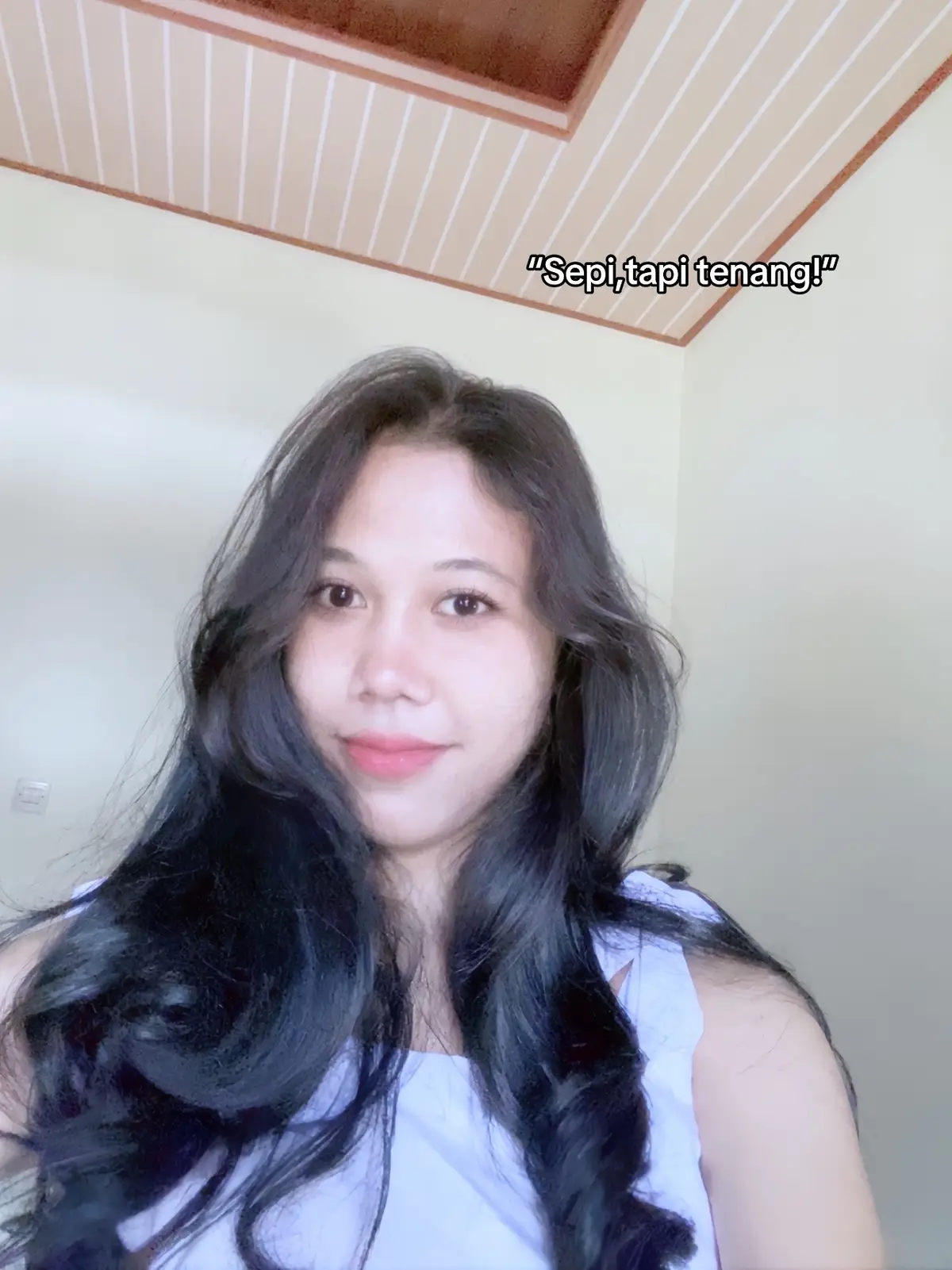 Privasi banget sekarang ya, belajar ga sembarangan masukin seseorang dalam hidup ini, karna terkadang ada saat nya orang itu akan menyakiti kita. From now on I will love myself more🤍 #lovemyself #stronggirls #silent #4u #fypシ #lovemore #moots? #moots 