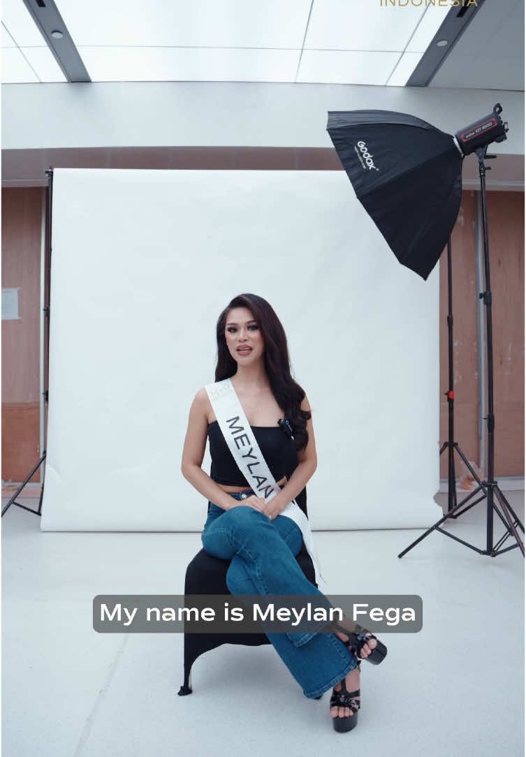 Meet Meylan Fega! Aktivis lingkungan dan model yang berasal dari Sulawesi Utara dan menetap di Jakarta.  Ia pun aktif terlibat dalam beberapa Komunitas Aksi Lingkungan, seperti Sobat_Spesial dan Komunitas Alam Indonesia. Ia bermimpi untuk memiliki yayasan advokasinya sendiri untuk aksi nyata terhadap lingkungan, dan Miss Universe merupakan salah satu tahap pertamanya untuk mencapai platform besar. #MissUniverse #MissUniverseIndonesia2024