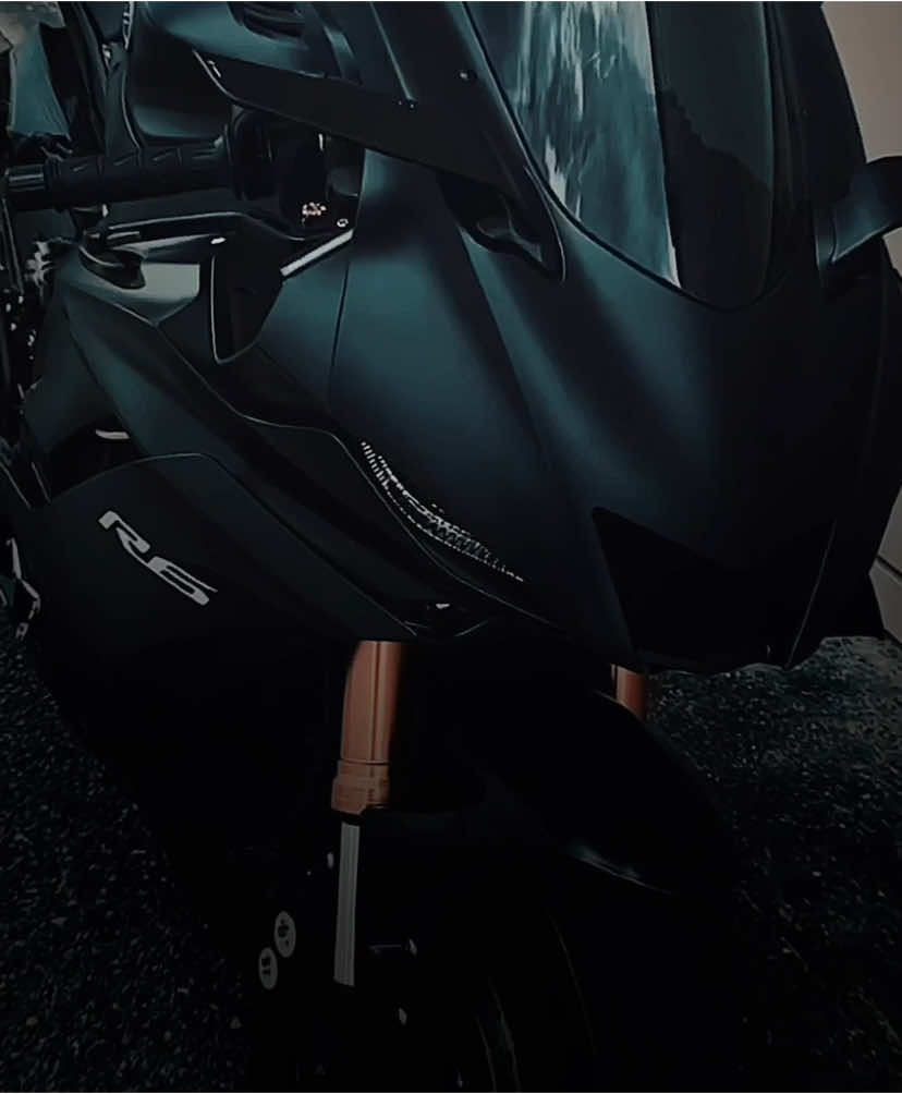 can’t wait to get my own bike soon… || #yamaha #r6 #editor #editforyoupage #unflopme #biketok #yamahar6 #vsp  { bike is from @月 tsuki }