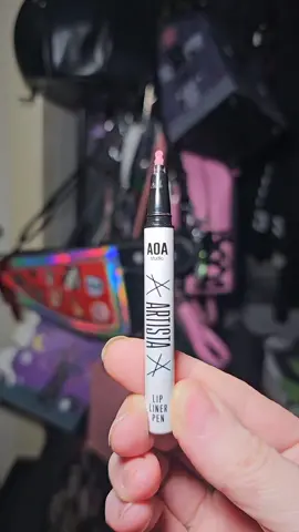 Aoa Studio Artista Lip Liner Pen in shade 
