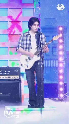 [MPD] SUNGJIN FANCAM @/MCOUNTDOWN #녹아내려요 #DAY6 #데이식스 #Band_Aid #SUNGJIN #kpopfyp #foryou #kband 