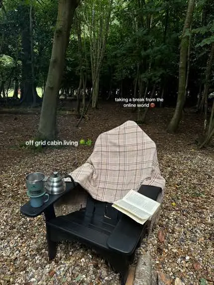 these moments 💚 #offgridliving #camping #outdoorslife 