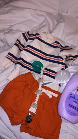 Its his world im just living in it 🐻🤍✨ #grwm #babiesoftiktok #babyboy #handsomeboy #mamasboy #MomsofTikTok #lifewithkids #tebusco #newartist #reggaeton 