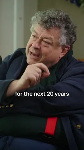 If youre gunna spend money, don’t be a moron 💸#fyp #foryou #rorysutherland #rorysutherlandclips #marketing 