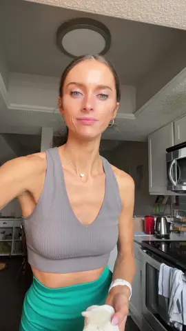 Updates over lunch #ballet #ballettok #ballerina #dance #lunch #update 