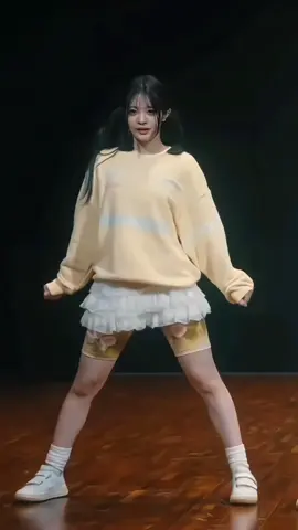 Minju fancam || @𖥻 ׁ ׅ c︪︩ҽƈ𝐢 ! ׁ ׅ 🖇️  af é tao ruim se comparar com outras contas #minju #fancam #contamoot #Kpop #boodidi #fyp 