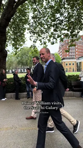 Prince William visits The Homelessness: Reframed Exhibition at the Saatchi Gallery #princewilliam #royal #princeofwales #royalfamily #london #saatchigallery #fyp 