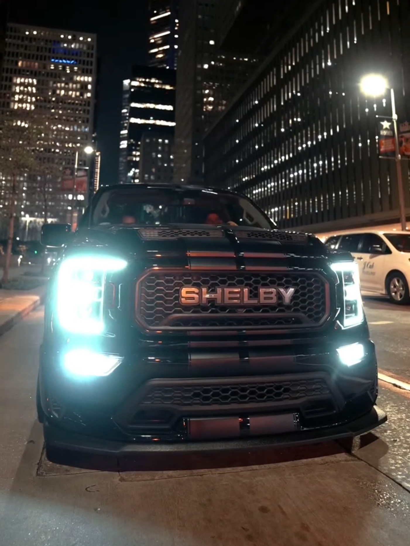 Shelby's come alive at midnight 🐍 @midnight__performance #shelby #shelbyamerican #shelbyf150 #shelbytrucks #coyotev8 #coyote #5oh #supercharged #fordtrucks #v8 #dallasfsp #black #blue 