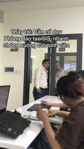 Nghỉ bão thôi #vnu #sis 