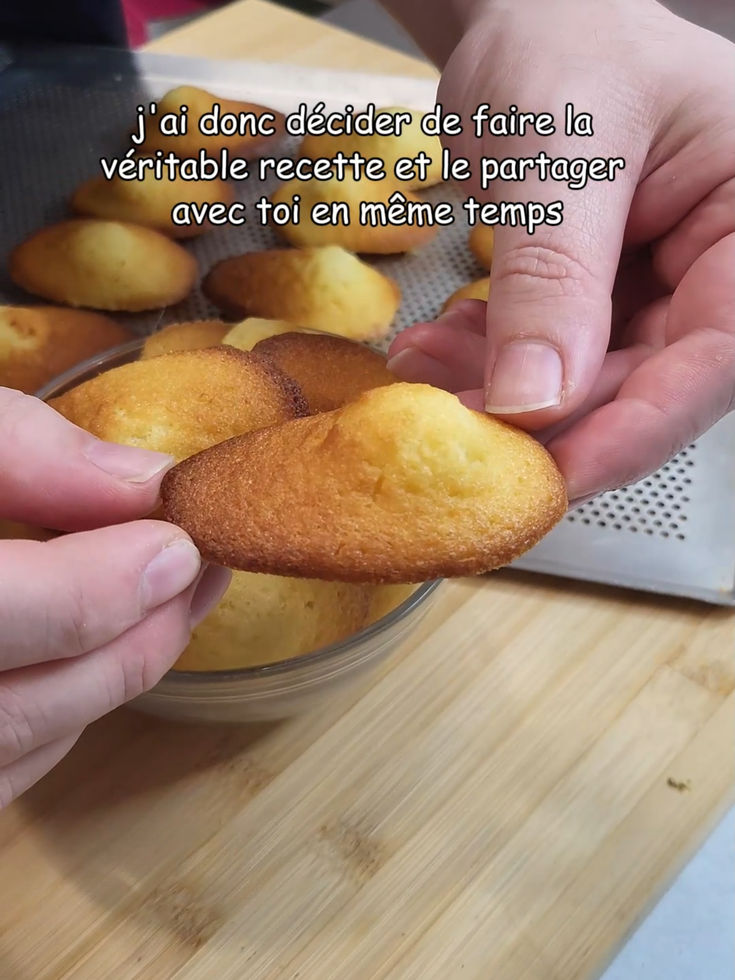 On n'achète plus des madeleines on les fait nous même c'est bien meilleur et plus économique ! #madeleine #recetterapide #recettefacile #recettesimple #faitmaison#tiktokfood #patisseriekiltac #pourtoi