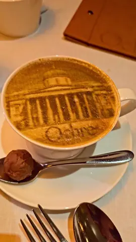 When you think of dining in a museum, what likely comes to mind is a quick coffee and cake from a canteen. Ohcre restaurant, located in the National Gallery, breaks this stereotype, standing out as a fine dining destination in its own right 🍴 This is a Michelin-guide restaurant with cocktails inspired by the paintings 🍸🍲🖼️ Don’t leave without trying the desserts. The Apple Tarte Tatin, made with Braeburn apples, cinnamon, and vanilla ice cream, and the Basque Cheesecake served with luscious poached peaches, both felt Michelin-worthy 🍰   📍National Gallery, Trafalgar Sq, London WC2N 5DN #restaurant #london #Foodie #finedining #londonfood #trafalgarsquare @National Gallery 