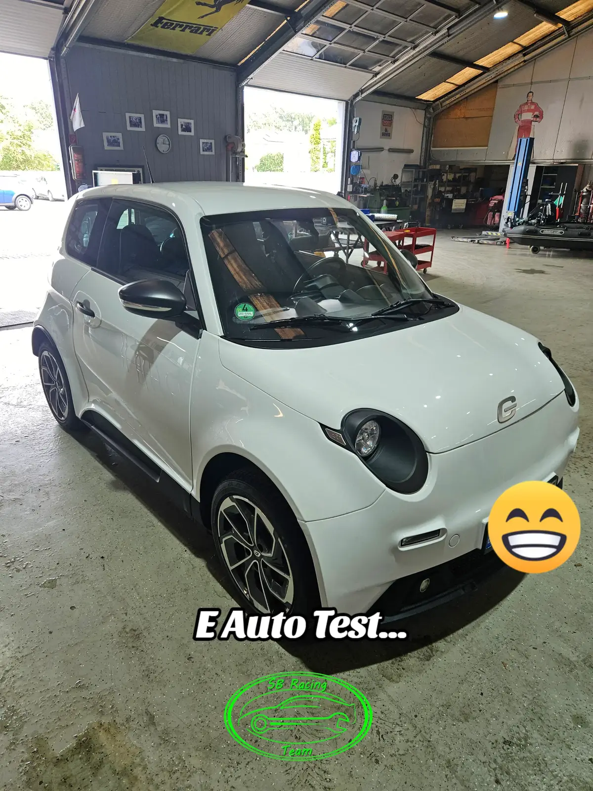 Ich habe es getan. Für euch. Ich habe nen E Auto getestet. Und zwar den E-Go Move. Ganz witzig das Ding. groß wie ein Aygo von Toyota.  Aber voll Elektrisch. 25 KW Leistung. 130 KM/H Spitze.  Reichweite knapp 300 Km. Neupreis lag bei 20k. Gebraucht ab 6k zu bekommen. Mein Fazit. Für den Preis ist die Verarbeitung und Ausstattung echt nicht übel. Bis 70 km/h geht der zwerg auch richtig gut nach vorne. Klima, Servo, Sitzheitzung alles an Board. Wer nen günstigen E Wagen sucht sollte da zuschlagen. Für mich wäre es persönlich nichts. Aber das Auto an sich ist echt nicht verkehrt. 