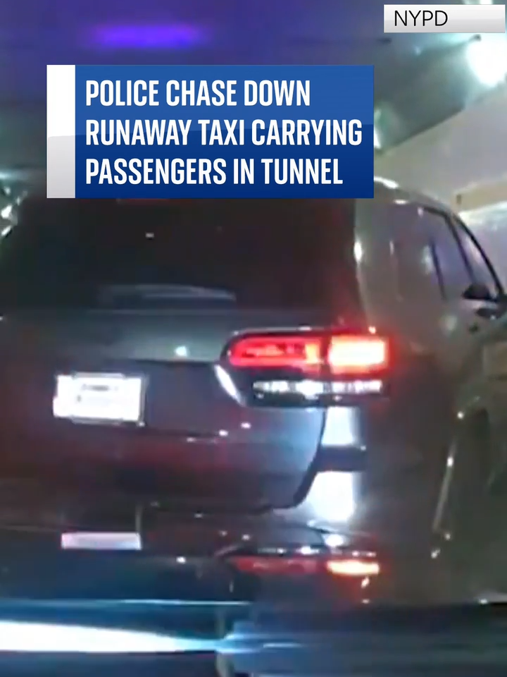 A vehicle being used as a taxi with three female passengers onboard attempt to evade police in New York by driving through a tunnel #newyork #nyc #nypd #taxi #police #policechase