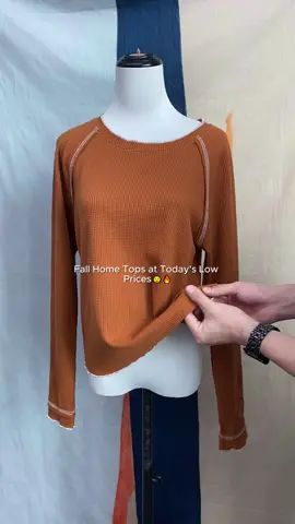 🍁 Do you feel the change of seasons when the first fall breeze passes by? It's time to get yourself a stylish and versatile fall top! 🌾 Fall, a season of poetry. This top is tailor-made for this season, it will bring you warmth and comfort in the slightly cool fall breeze. Whether you are on your way to work in the early morning and are gently embraced by the fall breeze; or you are taking a walk in the park in the evening and feel the serenity of autumn, this top is perfectly adapted. 💼 In all kinds of scenes, it can show unique charm. On the workplace, with suit pants or bustier skirt, it shows professionalism and competence; in leisure time, combined with jeans or sweatpants, it is easy to create a fashionable and casual style. Whether you are gathering with friends, shopping or relaxing at home, it is the ideal choice for you. 💰 And the most surprising thing is that this fall top is super cheap! With our philosophy of making fashion accessible, we bring you a high-quality wearing experience at an affordable price. No need to shy away from expensive prices, bring home this fashion and affordability now. 🎉 Don't hesitate to grab this fall fashion opportunity and let this top be the highlight of your fall closet, accompanying you through one beautiful moment after another. 💃🕺#spotlightfashion #falloutfits #Earthtone #holidclothing #tiktokmademebuylt #fypage 