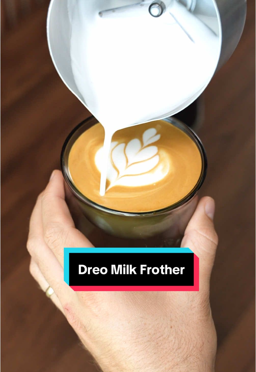 Latte with the Dreo BaristaMaker Frother #dreopartner @Dreo US #baristamaker 
