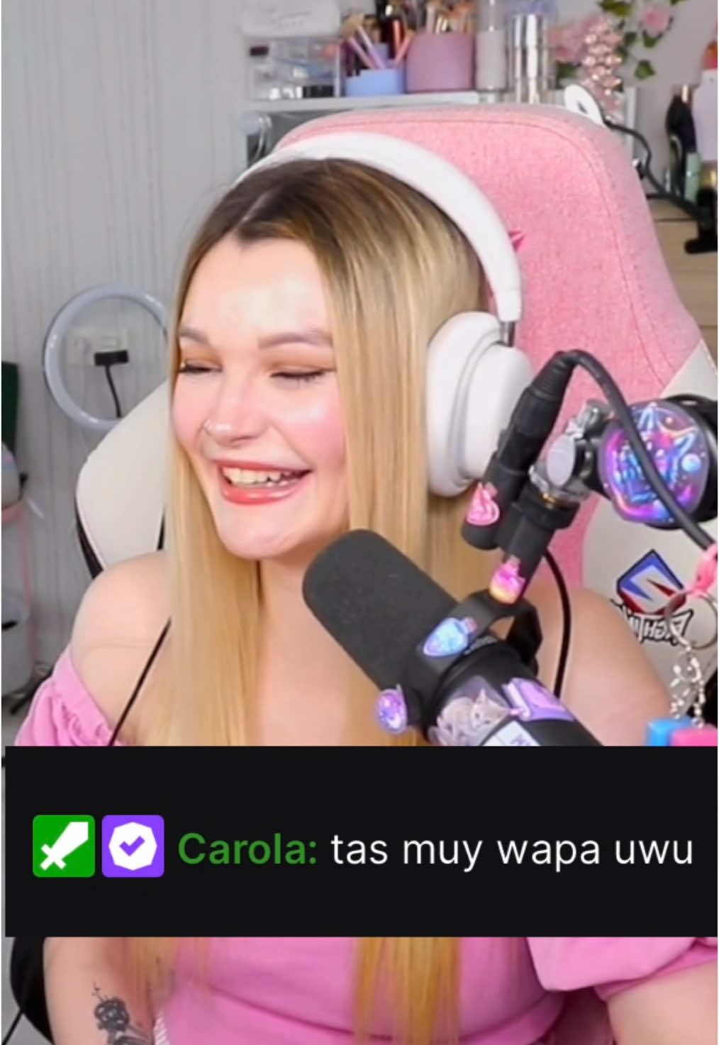 Carola es un hombre 🗿 (simp) #aroyitt #aroyittclips #carola #streamer #clips #fyp #parati 