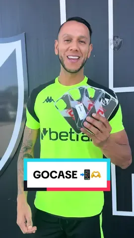 Os atletas do Vascão com capinhas personalizadas da Gocase 📲💢 Torcedor, garanta a sua em gocase.com.br  #VascoDaGama