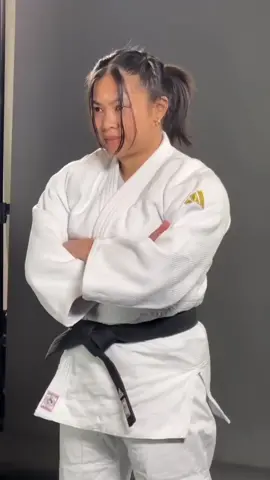 LIANA MUTIA went blind at the age of 17 but that didn’t stop her from becoming a para judo champion. (🎙️: @Jon Lee Brody ) #paralympics #asians #filipina #blind #judo #champion #nevergiveup #badass #women 