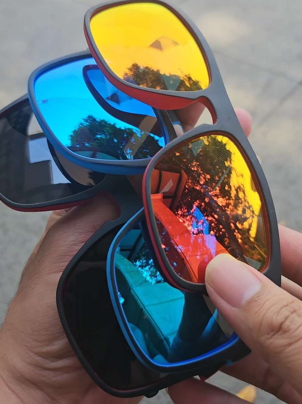 Kacamata polarized anti silau cocok buat aktifitas outdoor seperti mancing motoran atau naik gunung dan kerja lapangan #kacamatapolarized #kacamatapolarizedpriaantisilau #kacamatapolarizedpria  #WIBGAJIAN #PromoGuncang99 