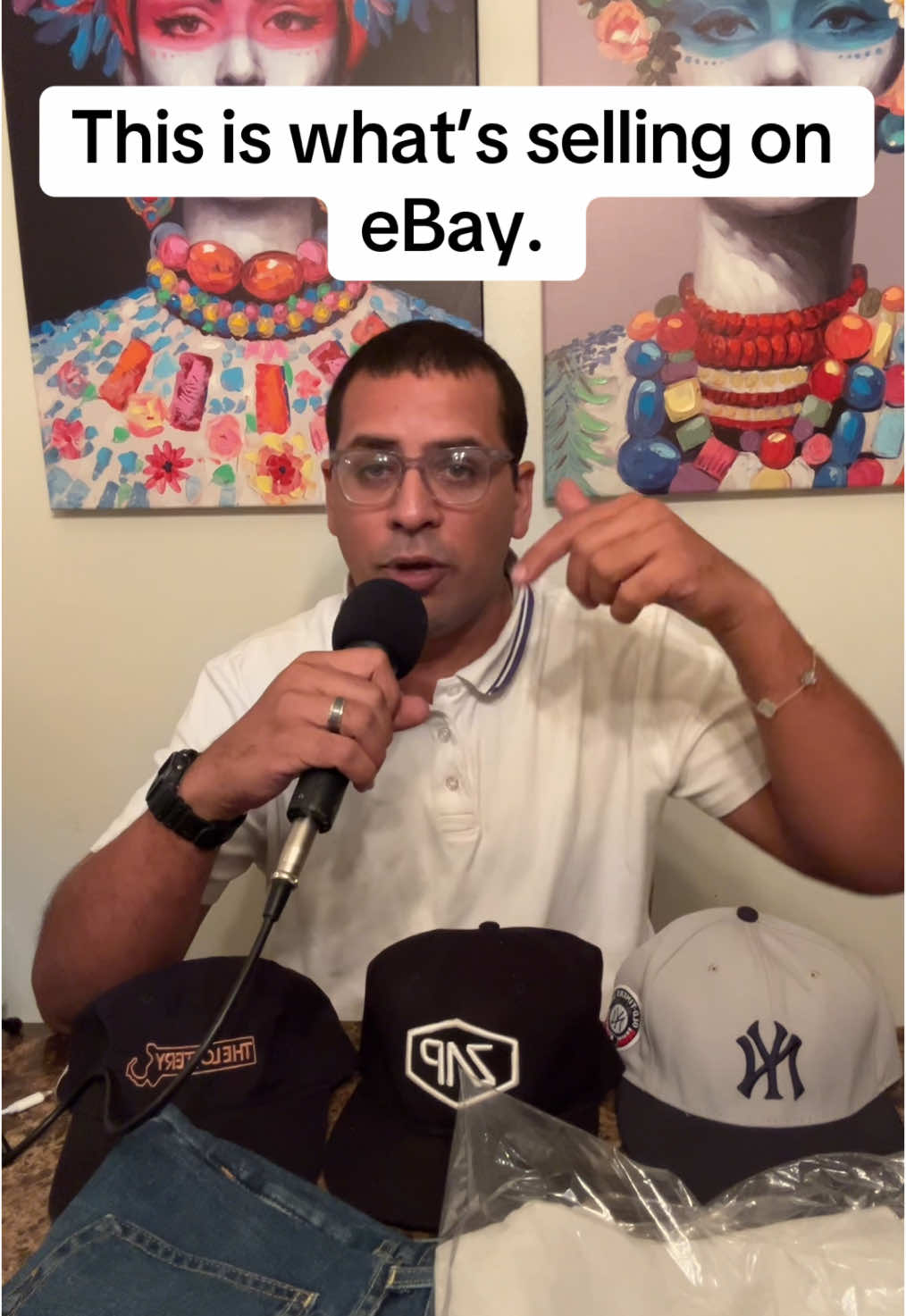 This is what’s selling on ebay.  #ebay #reseller #ecommerce #onlineseller #makemoneyonline #makemoneyfromhome #hats #yankees #carhartt #content #contentcreator #tiktokcontent #creator #content 