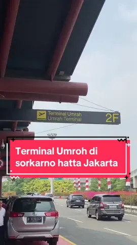 Terminal 2F bandara Soekarno-Hatta. Khusus buat umroh punya terminal sendiri. Untuk yang bawa keluarga nganter atau kerabat bisa banget nih. Tempatnya luas banget.  Disini cuma pesawat tertentu yaa. Indigo Lion Batik & Scoot. Kalau pesawat lainnya adanya tetep di terminal 3 International.