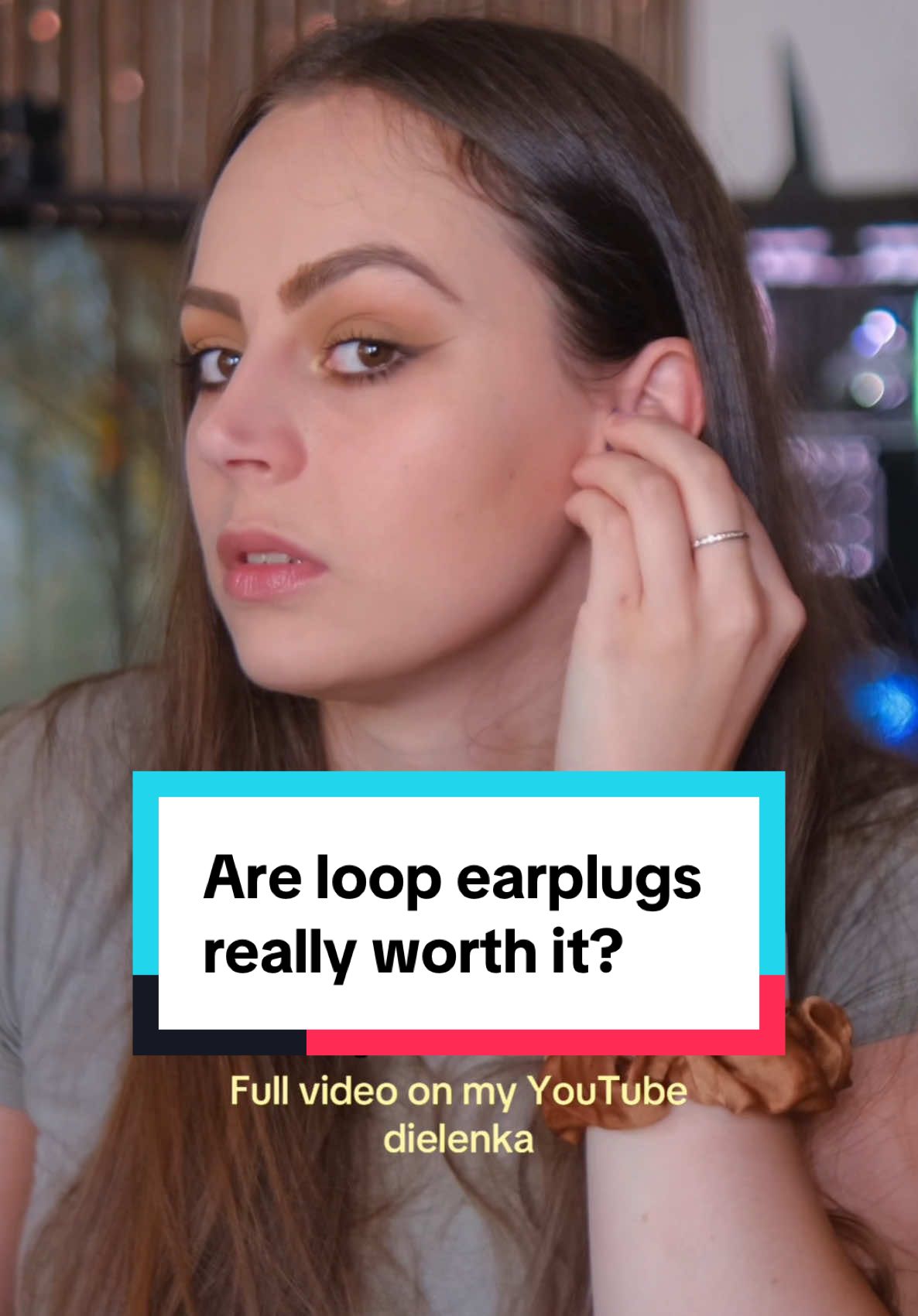 Are the loop earplugs worth it? 🧐 This is NO ad. Full video on my YouTube dielenka (link in bio) 💜 #loopearplugs #loops #earplugs #sleeping #tech #techtok 