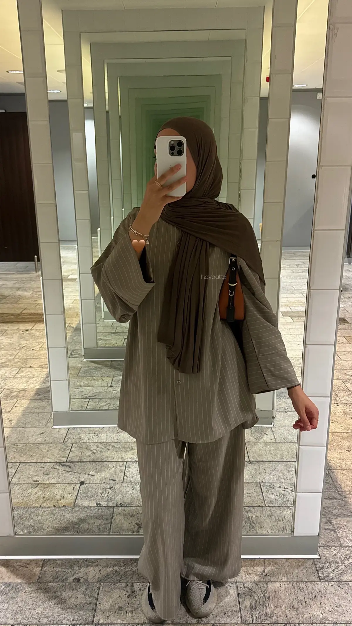 Neutral fits 🍂🧋🤎 #hijabstyle #falloutfits #fallfashion #ootdhijab #autumnfashion #fyp 