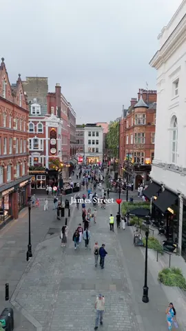 James St, one of the most beautiful streets in London 🇬🇧❤️ Where are you spending your day today? If you’ve noticed something in particular, don’t worry, it’s all sorted.  #jamesstreet #coventgarden #floralstreet 