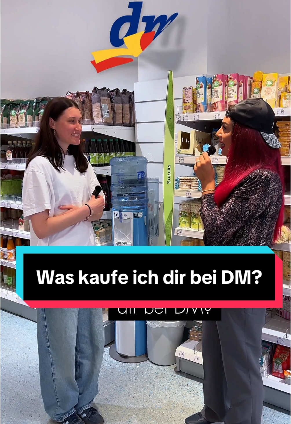 Es geht weiter mit meiner Videoreihe : Was kaufe ich dir bei DM? Wenn euch die Reihe gefällt, zeigt es mir gerne durch einen Like & einen Kommentar 😍 Bin gespannt auf eure Rückmeldungen🫶🏻 #elanhelo #drogerie #flensburg #waskaufeichdirbeidm #dmdrogerie #unreinehaut #unreinehauttipps #pflege #produkttesterin #dmliebe 