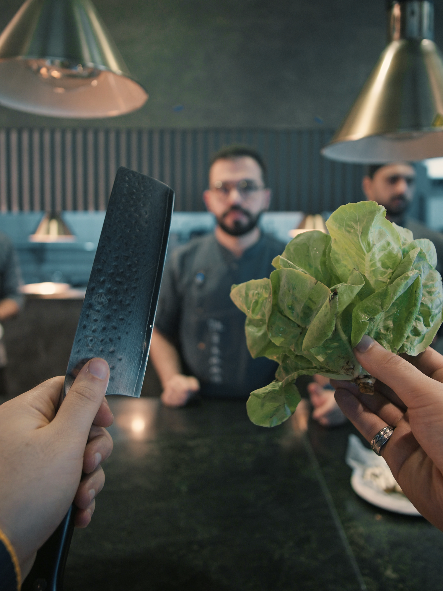 🔥 YABA Chef Challenge 🔥 How would you make a salad without a knife? Share your ideas below! #YABAChallenge #YABAByChefShaheen #NoKnifeSalad #Fyp #foryourepage #Foryoupage #ChefShaheen