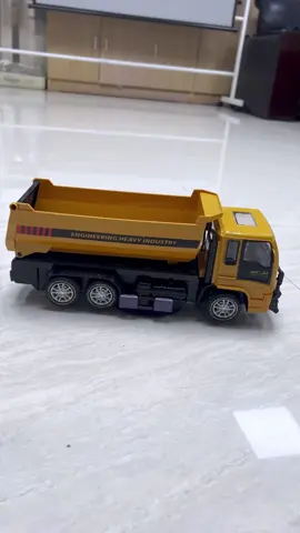 #dump #dumptruck #vehicle #vehicles #kids #childhood #childrens #kidsgifts #gift #childrengift #construction #constructionlife 
