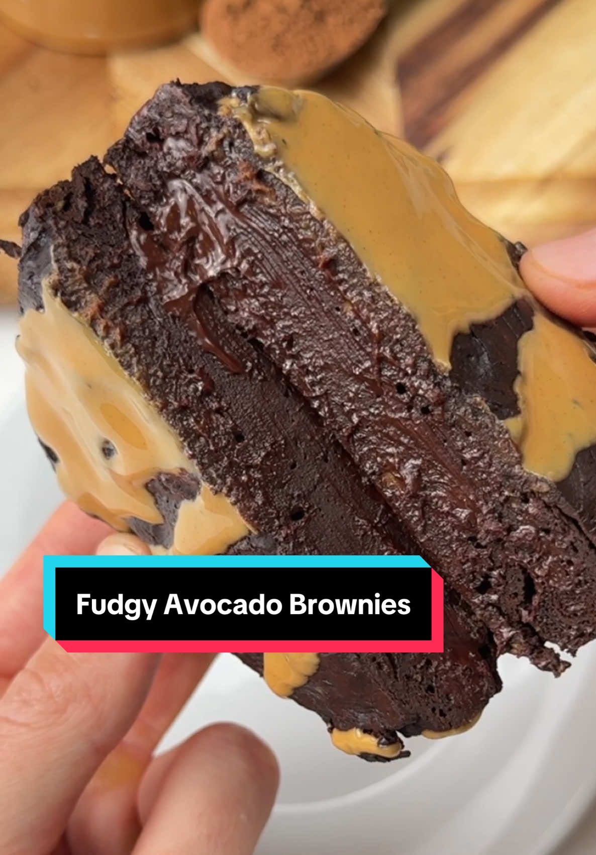 Say “YUM” if you would eat this Fudgy Avocado Brownie 🥑🍫😋 What you need: 1/2 small avocado 2 tbsp cocoa powder 3 tbsp sweetener 1 large egg 1 tbsp butter, melted  1/2 tsp vanilla 1/2 tsp baking powder How to make it: 1. Blend all ingredients. 2. Add to a greased dish and microwave for 90-120 seconds. 3. Take it out, drizzle with peanut butter & enjoy!