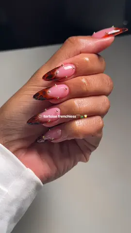 by my fav @🌺KT NAILS💅 , she ate these uppp🌟! #dallasnailtech #nailinspo #tortoisenails #gelxnails 